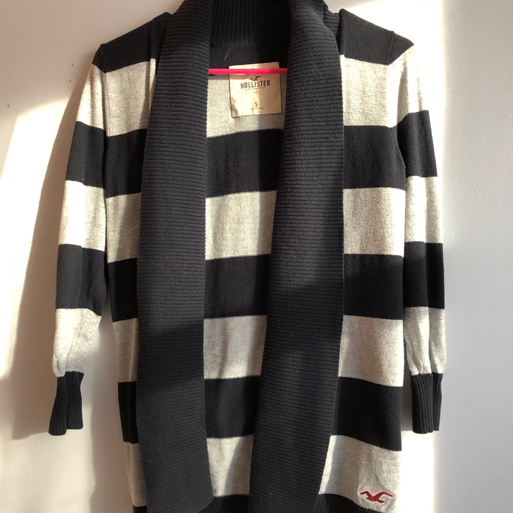 hollister cardigan